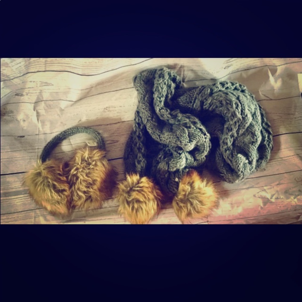 Grey Scarf & Ear Muff faux Pompom Set